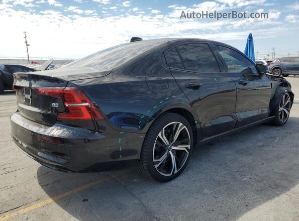 7JRL12FK3RG318716 2024 VOLVO S60 Black 