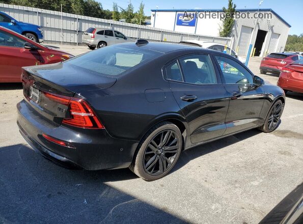 7JRL12THXRG315546 2024 VOLVO S60 Black 