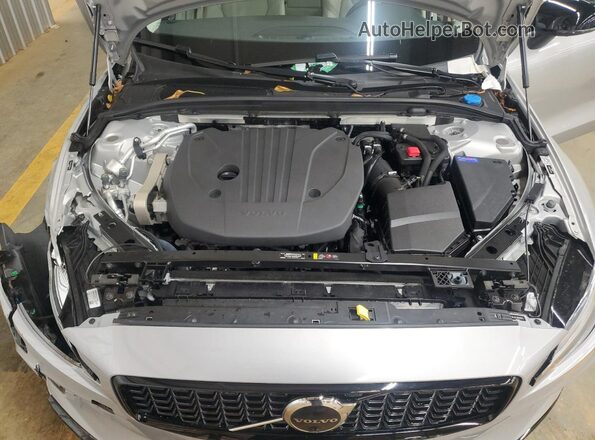 7JRL12TL2RG319272 2024 VOLVO S60 Silver 