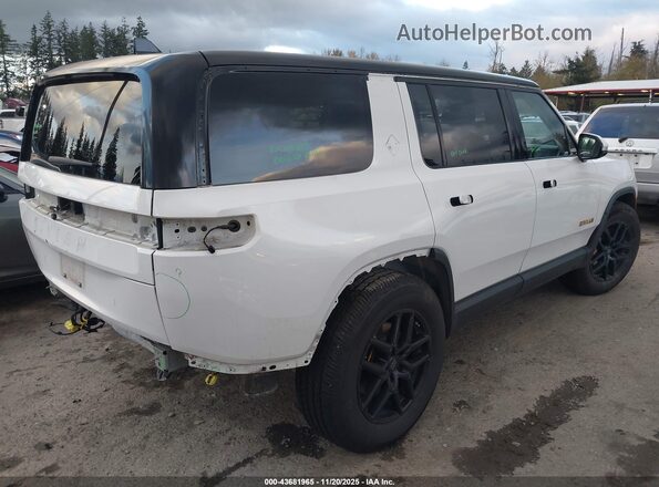 7PDSGABA2PN009823 2023 RIVIAN R1S White 
