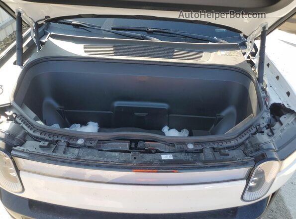 7PDSGABA3RN039139 2024 RIVIAN R1S White Вид підкапотного простору