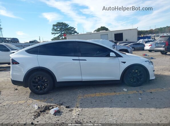 7SAXCBE56PF365514 2023 TESLA MODEL X White Widok zestawu wskaźników