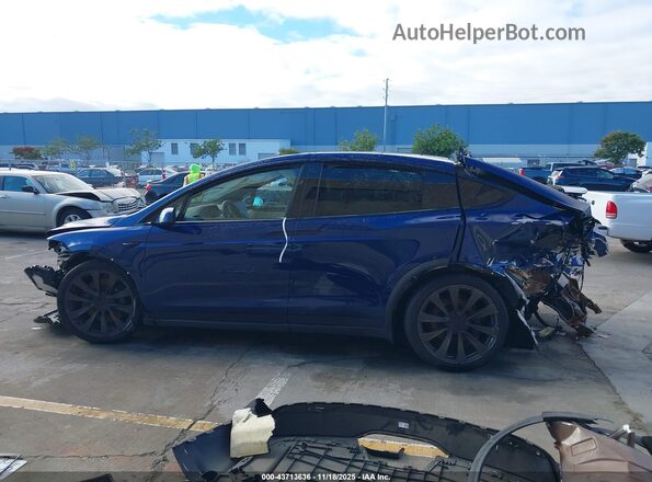 7SAXCBE58NF351269 2022 TESLA MODEL X Blue სალონის 360-გრადუსიანი ხედი