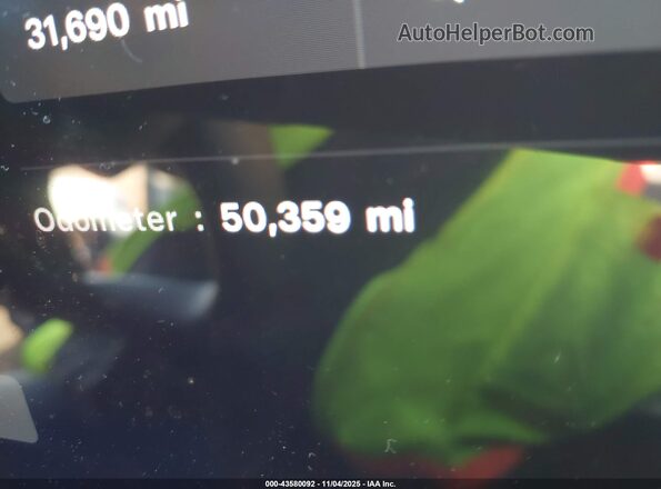 7SAXCBE5XPF375575 2023 TESLA MODEL X White Հետևի նստատեղերի տեսք