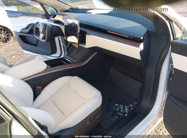 7SAXCBE5XPF375575 2023 TESLA MODEL X White Սալոնի դիմացի տեսք