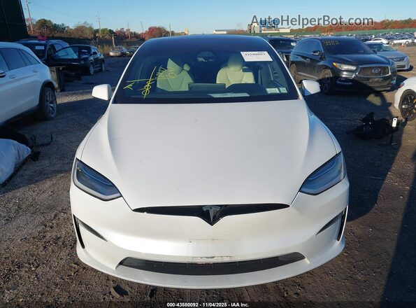 7SAXCBE5XPF375575 2023 TESLA MODEL X White Սարքավորումների վահանակի տեսք