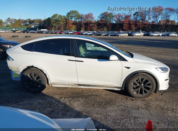 7SAXCBE5XPF375575 2023 TESLA MODEL X White Սալոնի հետևի տեսք