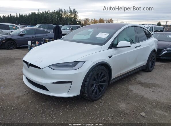 7SAXCBE62NF336596 2022 TESLA MODEL X White Передня ліва чверть