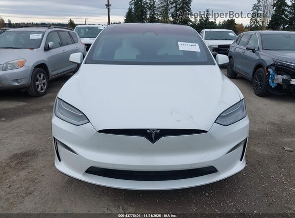 7SAXCBE62NF336596 2022 TESLA MODEL X White Вид задньої частини салону