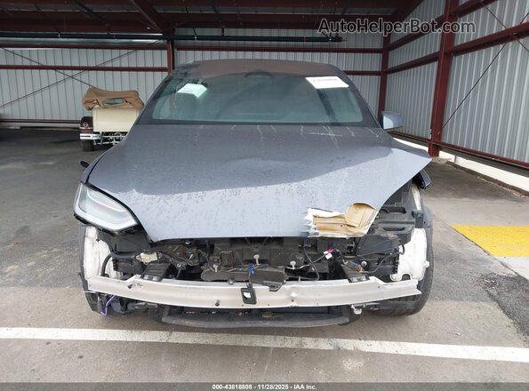 7SAXCBE64NF332324 2022 TESLA MODEL X Серый Вид задней части салона