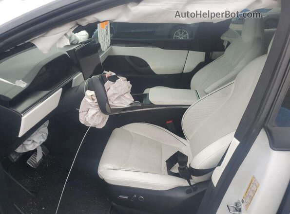 7SAXCBE64NF359717 2022 TESLA MODEL White Vista interior delantera