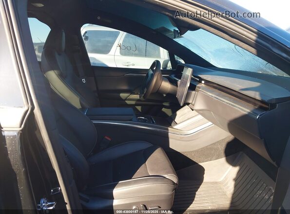 7SAXCBE66PF428457 2023 TESLA MODEL X Black Front interior view