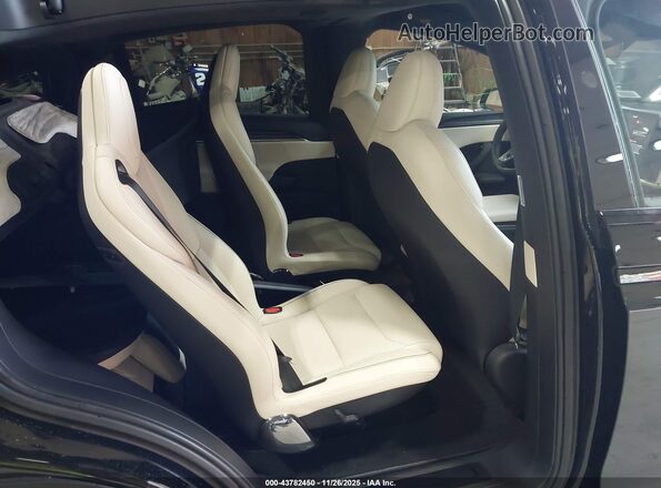 7SAXCBE66RF460974 2024 TESLA MODEL X Black VIN sticker view