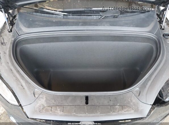 7SAXCBE67RF457369 2024 TESLA MODEL X Black Հետևի տեսք