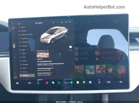 7SAXCBE68NF331760 2022 TESLA MODEL X White Widok tylnych siedzeń