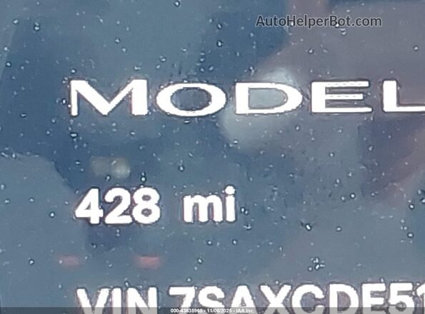 7SAXCDE51TF475103 2026 TESLA MODEL X White ხელსაწყოთა პანელის ხედი