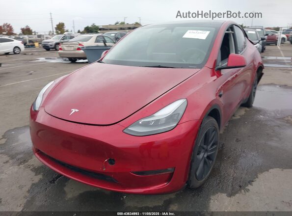 7SAYGAEE0RF149440 2024 TESLA MODEL Y Красный Передняя левая четверть
