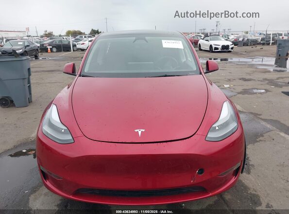 7SAYGAEE0RF149440 2024 TESLA MODEL Y Красный Вид панели приборов