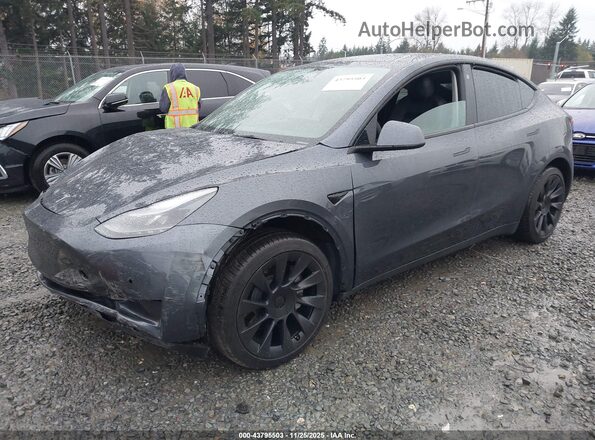 7SAYGAEE1NF556192 2022 TESLA MODEL Y Gray 