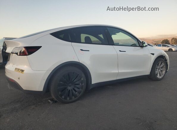 7SAYGAEE2NF403918 2022 TESLA MODEL White 