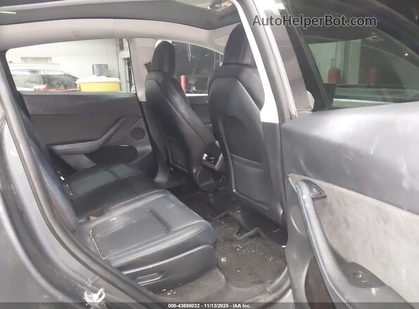 7SAYGAEE2NF558310 2022 TESLA MODEL Y Gray VIN კოდის სტიკერის ხედი