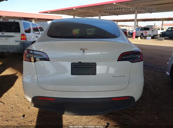 7SAYGAEE2RF122644 2024 TESLA MODEL Y White 