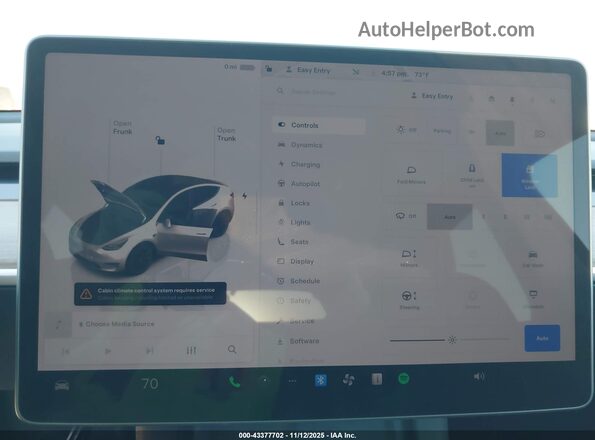 7SAYGAEE4RF039040 2024 TESLA MODEL Y White 