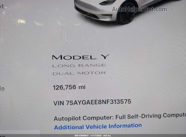 7SAYGAEE8NF313575 2022 TESLA MODEL Y White უკანა სავარძლების ხედი