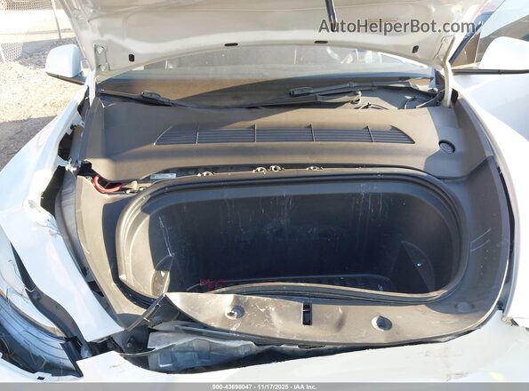 7SAYGAEE8NF313575 2022 TESLA MODEL Y White უკანა ხედი