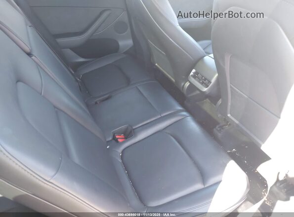 7SAYGAEEXNF534689 2022 TESLA MODEL Y Black Вид наклейки з VIN-кодом