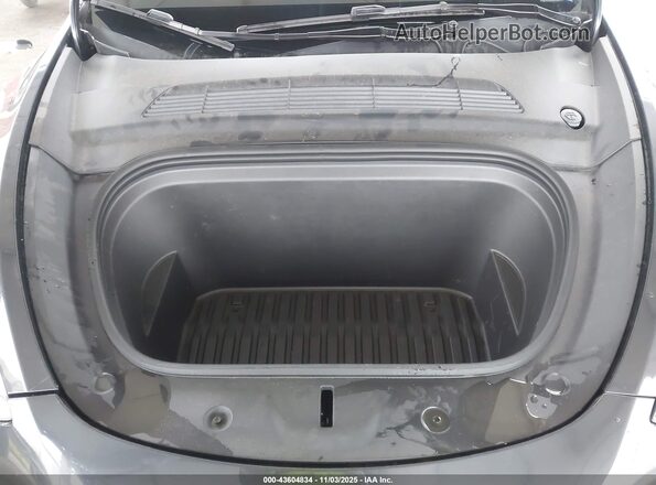 7SAYGDED1RF121204 2024 TESLA MODEL Y Gray უკანა ხედი