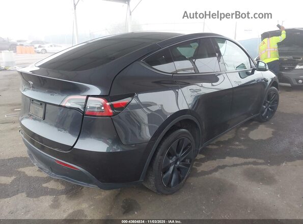 7SAYGDED1RF121204 2024 TESLA MODEL Y Gray უკანა მარჯვენა