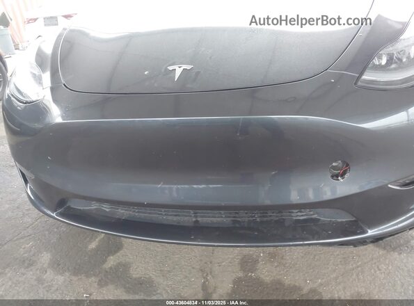 7SAYGDED1RF121204 2024 TESLA MODEL Y Gray 