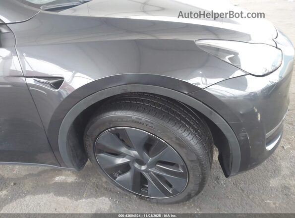 7SAYGDED1RF121204 2024 TESLA MODEL Y Gray 