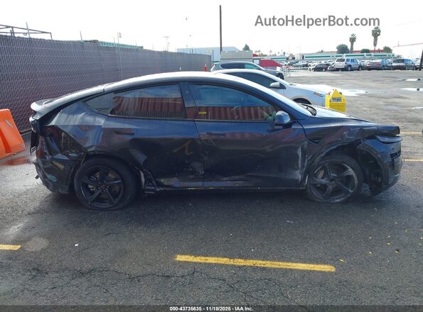 7SAYGDED2TF385362 2026 TESLA MODEL Y Gray Սարքավորումների վահանակի տեսք