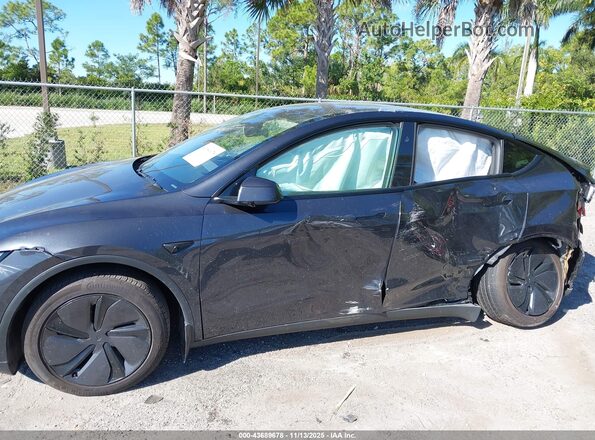 7SAYGDED4TF383628 2026 TESLA MODEL Y Gray Widok z przodu