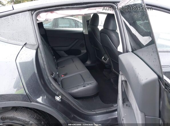 7SAYGDED5SF258801 2025 TESLA MODEL Y Серый 