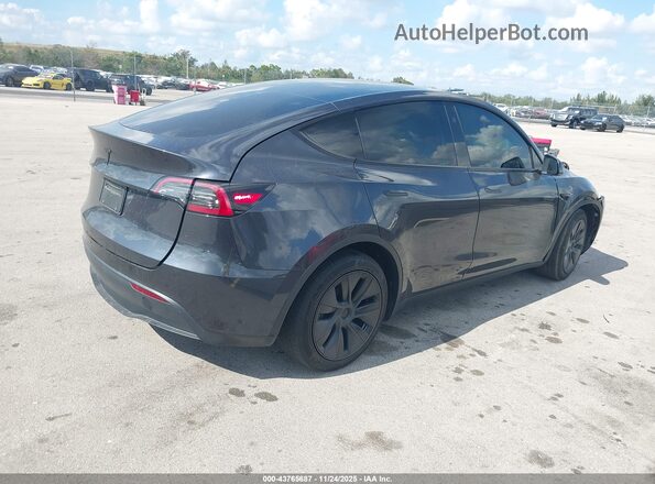 7SAYGDED6RF191894 2024 TESLA MODEL Y Серый Задняя правая четверть