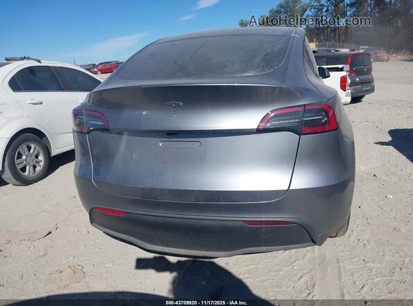 7SAYGDED6SA354384 2025 TESLA MODEL Y Silver 
