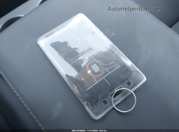 7SAYGDED6SA354384 2025 TESLA MODEL Y Silver 