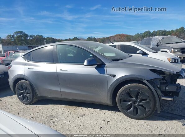 7SAYGDED6SA354384 2025 TESLA MODEL Y Silver 