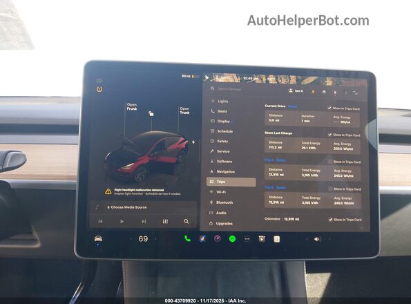 7SAYGDED6SA354384 2025 TESLA MODEL Y Silver 