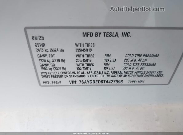 7SAYGDED6TA427996 2026 TESLA MODEL Y White Vista del compartimento del motor