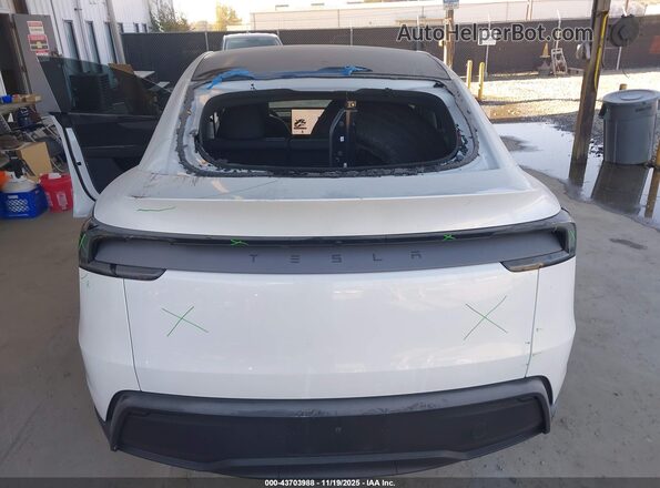 7SAYGDED6TA427996 2026 TESLA MODEL Y White Vista interior de 360 grados