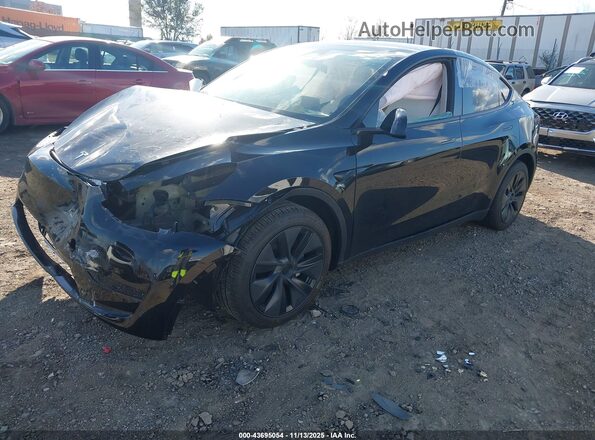 7SAYGDED7SA371551 2025 TESLA MODEL Y Black Przód lewy