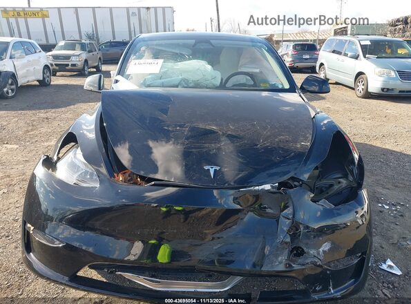 7SAYGDED7SA371551 2025 TESLA MODEL Y Black Widok deski rozdzielczej