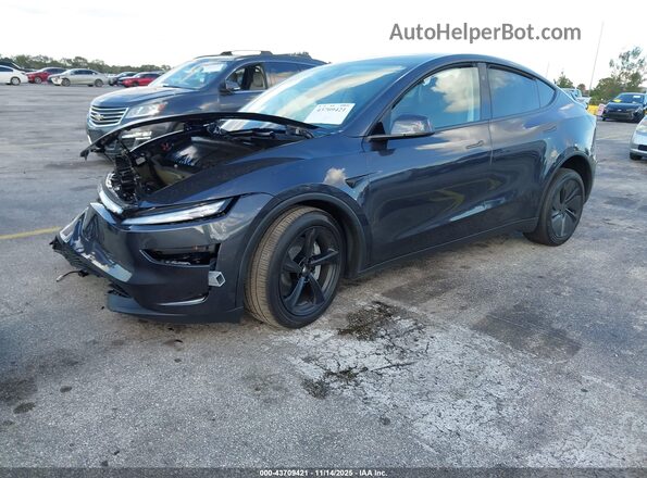 7SAYGDED7TA579964 2026 TESLA MODEL Y Серый Передняя левая четверть