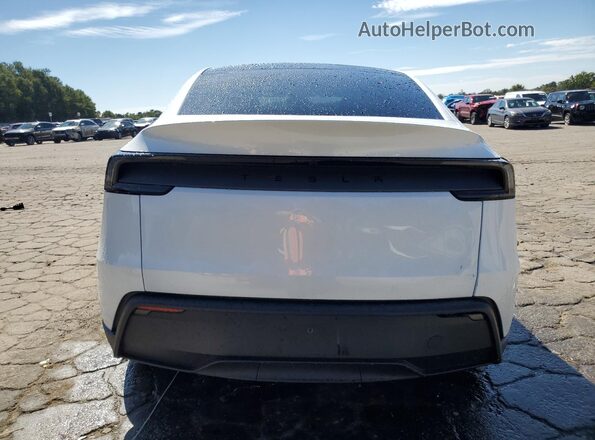 7SAYGDED8TA428339 2026 TESLA MODEL White უკანა ხედი