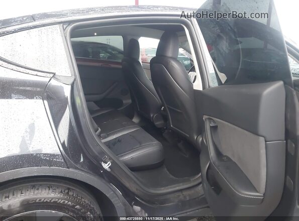 7SAYGDEDXRF151981 2024 TESLA MODEL Y Black Вид наклейки з VIN-кодом