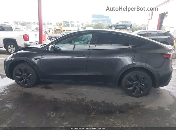 7SAYGDEDXRF151981 2024 TESLA MODEL Y Black Панорамний вид салону 360°